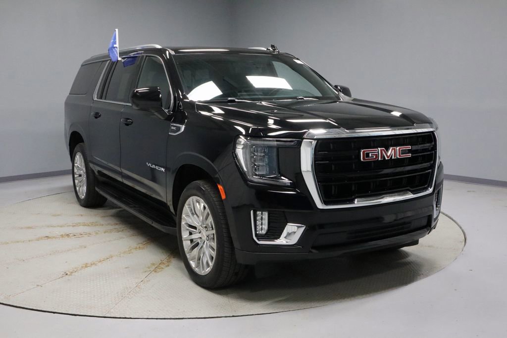 Used 2024 GMC Yukon XL SLE image 7