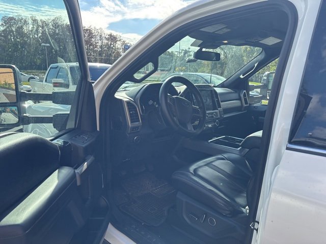 Certified 2022 Ford F250 Platinum w/ FX4 Off-Road Package image 8