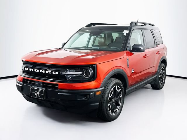 Certified 2023 Ford Bronco Sport Outer Banks w/ Tech Package AWD/4WD image 4
