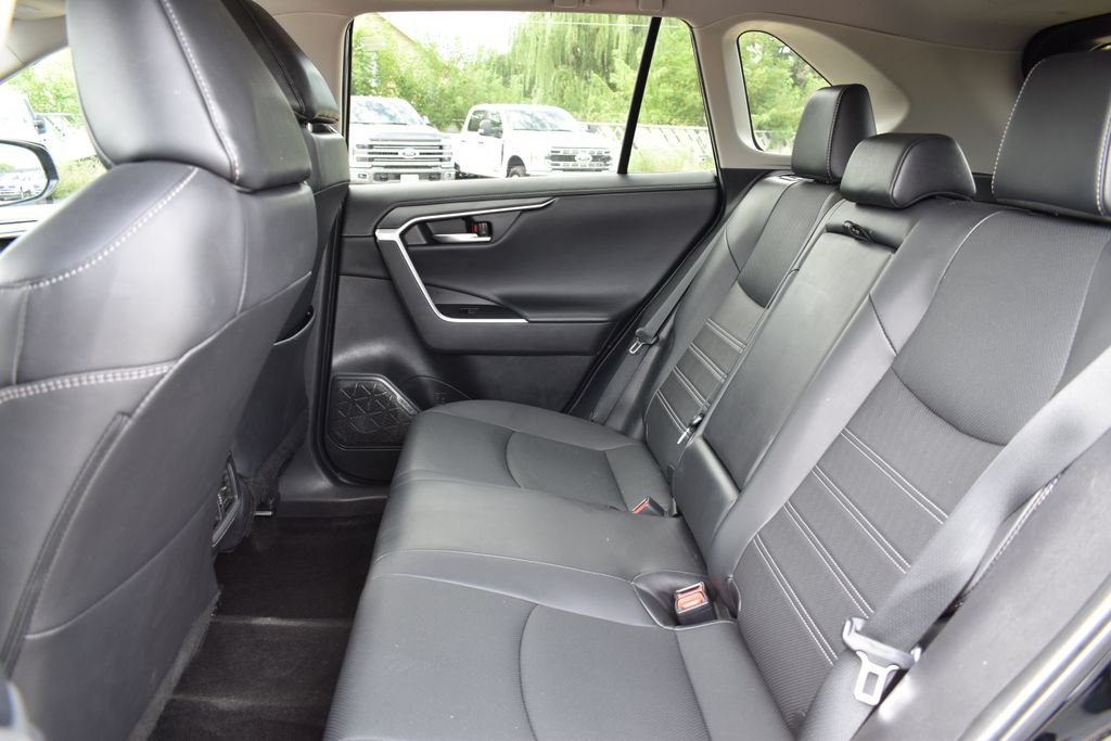 Used 2023 Toyota RAV4 Limited FWD image 8