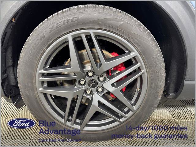 Certified 2025 Ford Explorer ST image 14