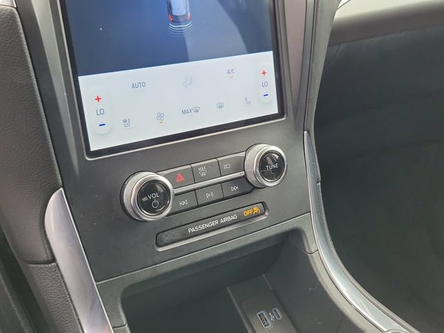 Certified 2024 Ford Edge Titanium AWD/4WD image 19