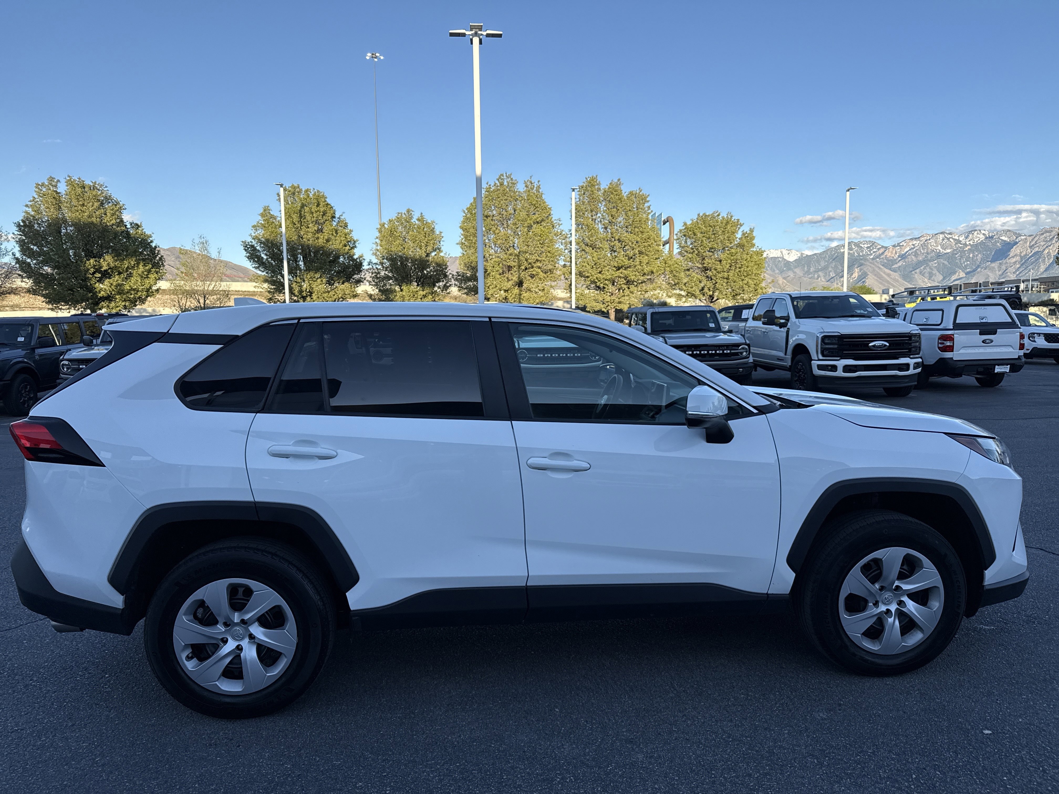 Used 2023 Toyota RAV4 LE image 6