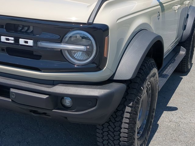 Certified 2025 Ford Bronco Outer Banks w/ Sasquatch Package AWD/4WD image 10