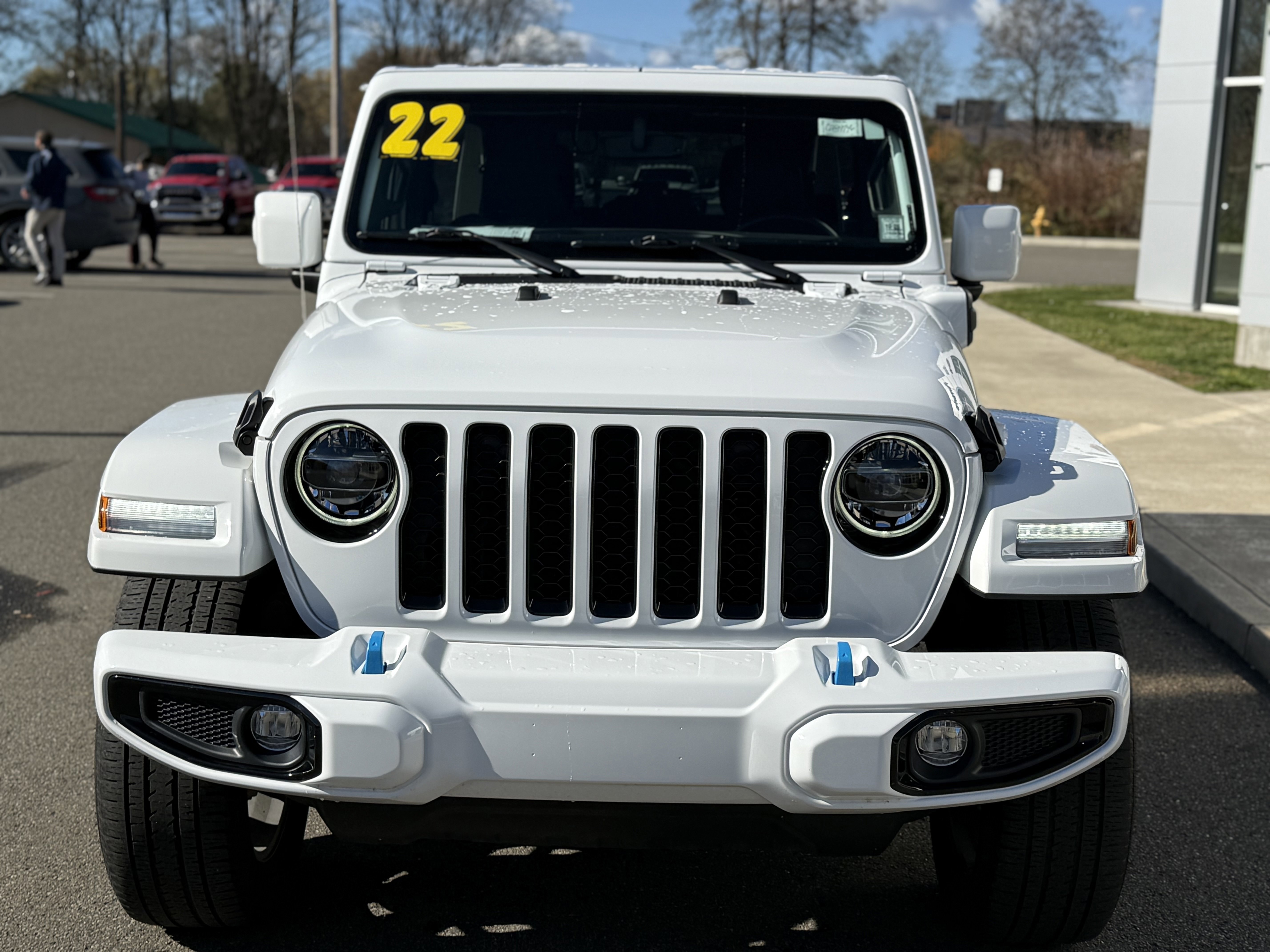 Used 2022 Jeep Wrangler Unlimited Sahara AWD/4WD image 6