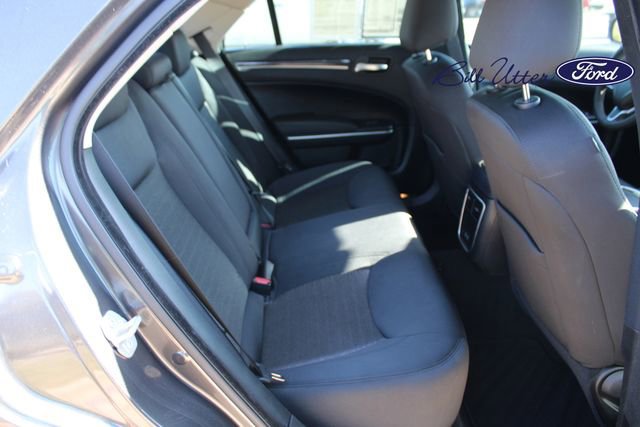Used 2023 Chrysler 300 Touring w/ Sport Appearance Package image 12