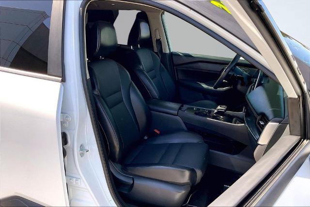 Used 2024 Nissan Rogue SV w/ SV Premium Package FWD image 7