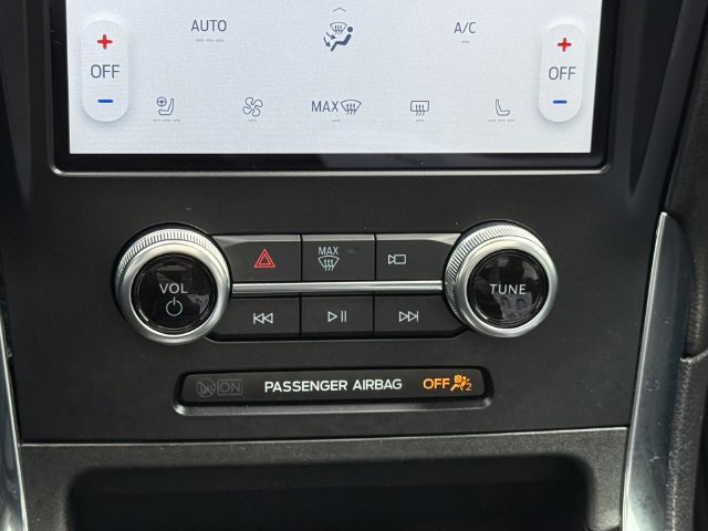 Certified 2024 Ford Edge ST w/ Equipment Group 401A AWD/4WD image 12