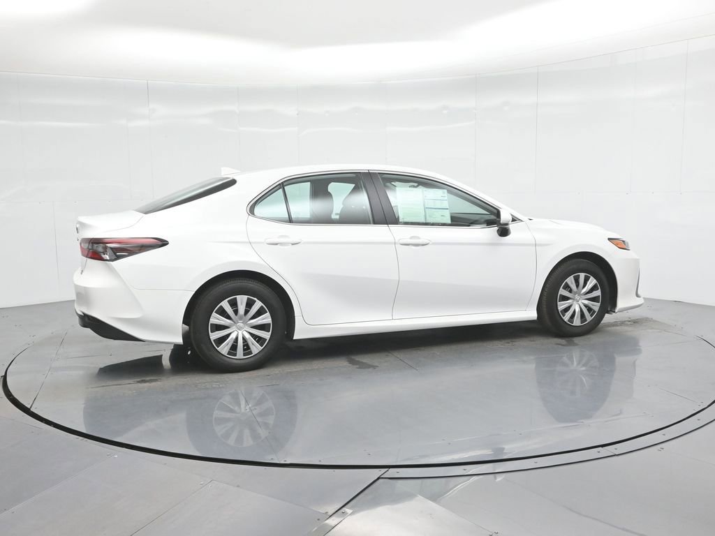 Used 2023 Toyota Camry LE image 13