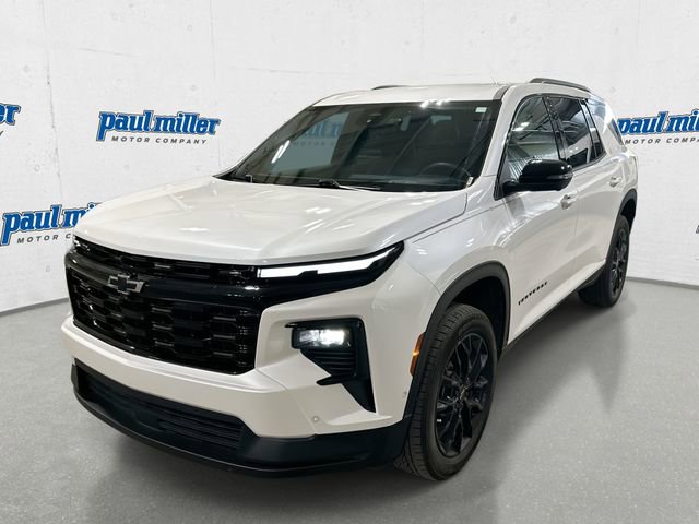 Used 2024 Chevrolet Traverse LT w/ Enhanced Driving Package