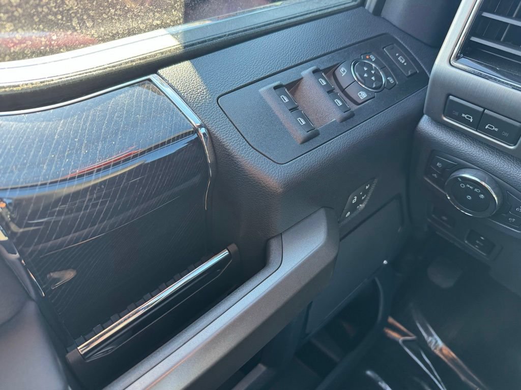 Certified 2022 Ford F350 Platinum w/ Tremor Off-Road Package AWD/4WD image 28