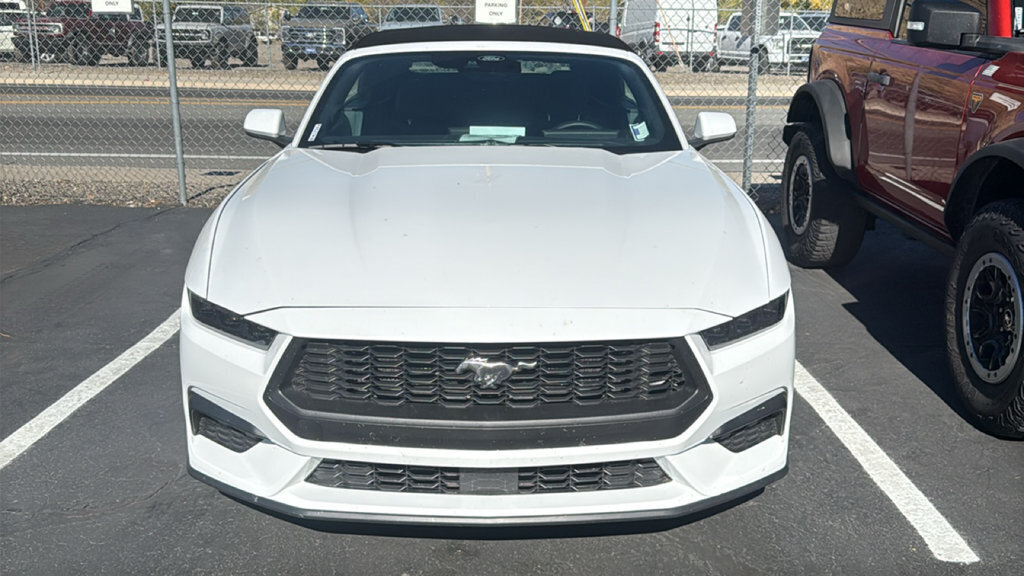 Certified 2025 Ford Mustang Convertible RWD image 2