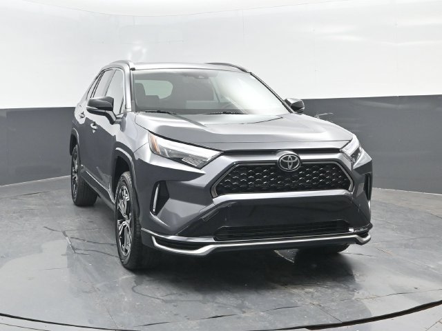 Used 2025 Toyota RAV4 XSE AWD/4WD image 2
