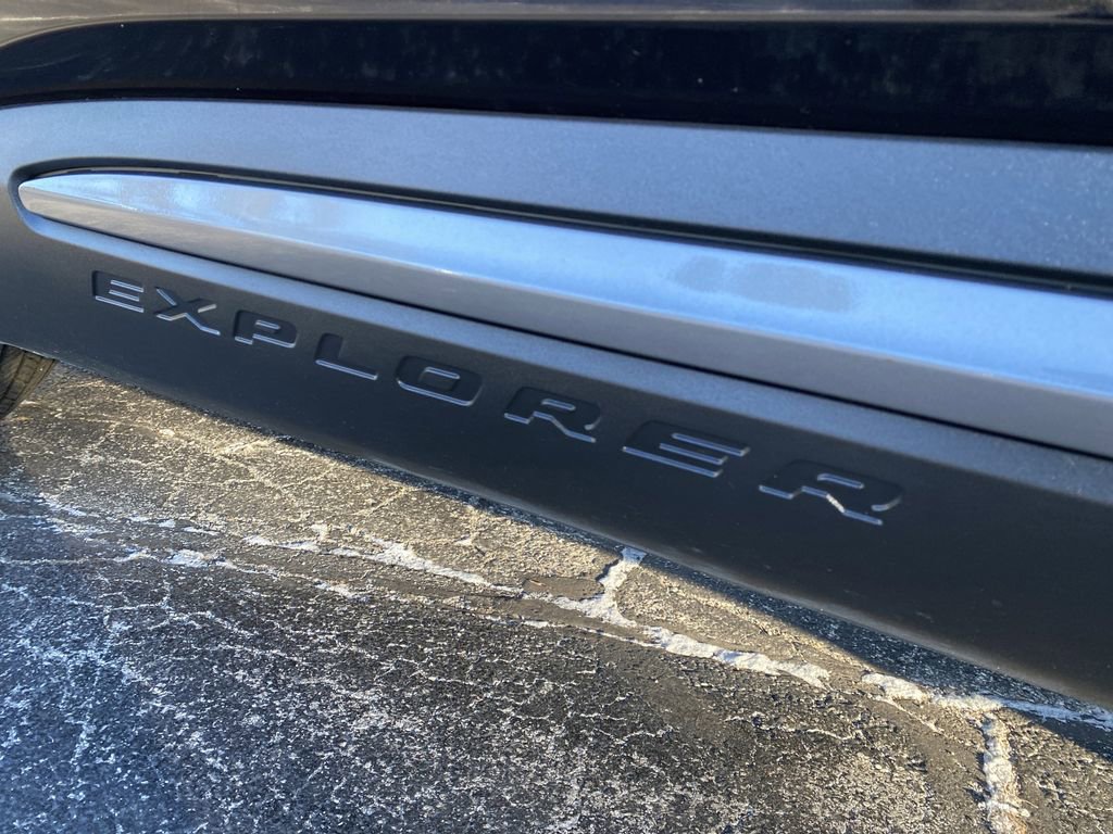 Certified 2023 Ford Explorer XLT w/ Equipment Group 202A image 46