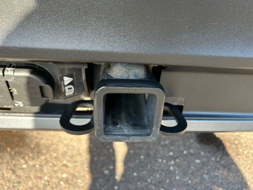 Certified 2023 Ford Explorer XLT w/ Equipment Group 202A image 11