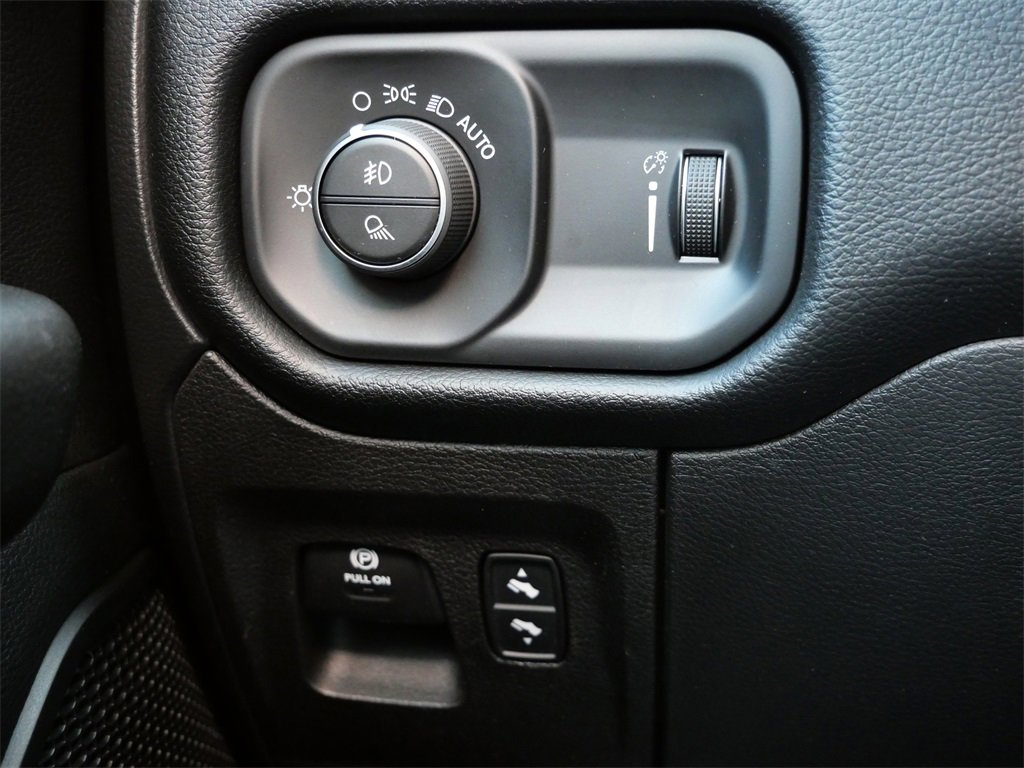 Used 2020 RAM 1500 Big Horn image 24