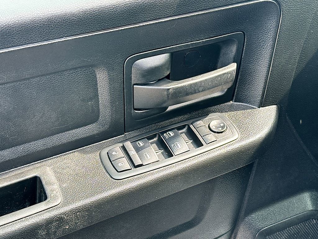 Used 2019 RAM 1500 Express w/ Express Value Package RWD image 21