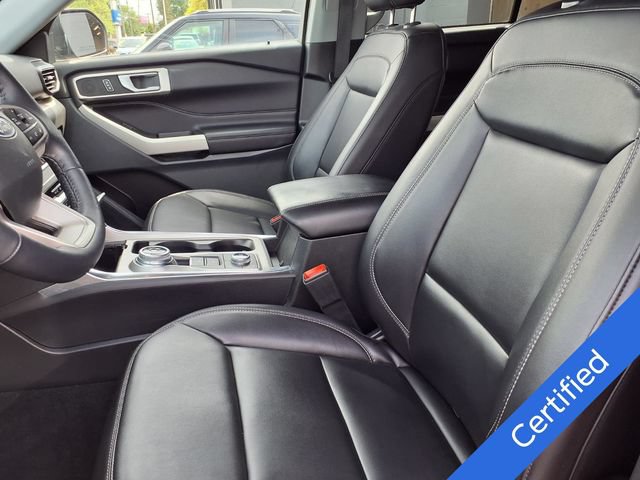 Certified 2023 Ford Explorer XLT w/ Equipment Group 202A AWD/4WD image 3