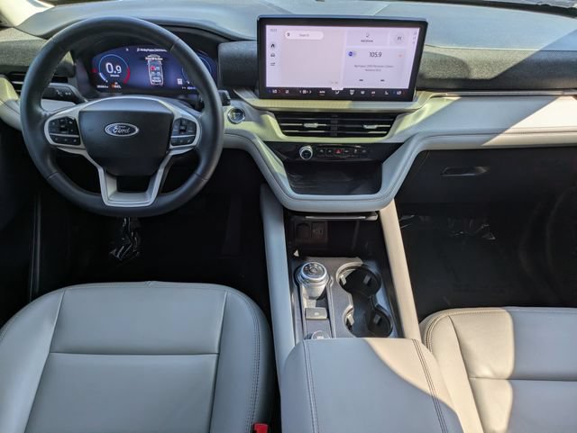 Certified 2025 Ford Explorer Active w/ Active Comfort Package RWD image 15