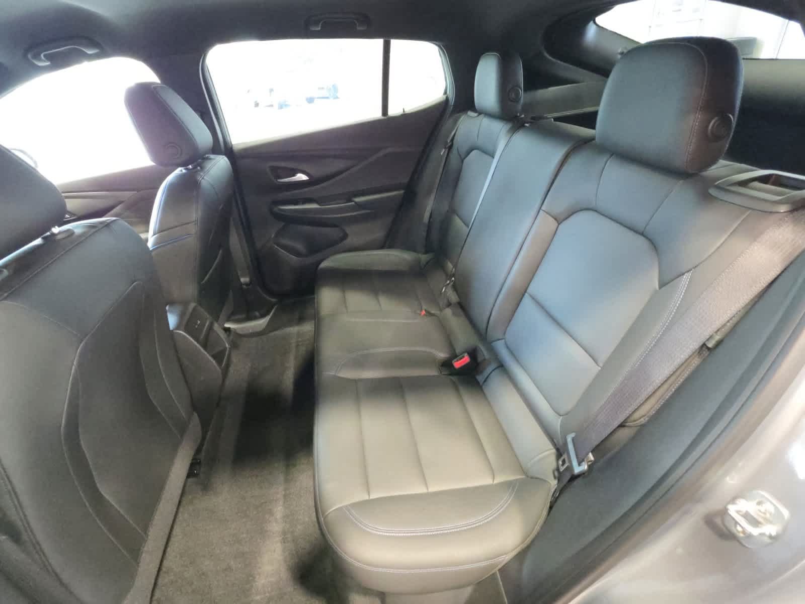 Used 2024 Buick Envista Sport Touring w/ Convenience I Package FWD image 30