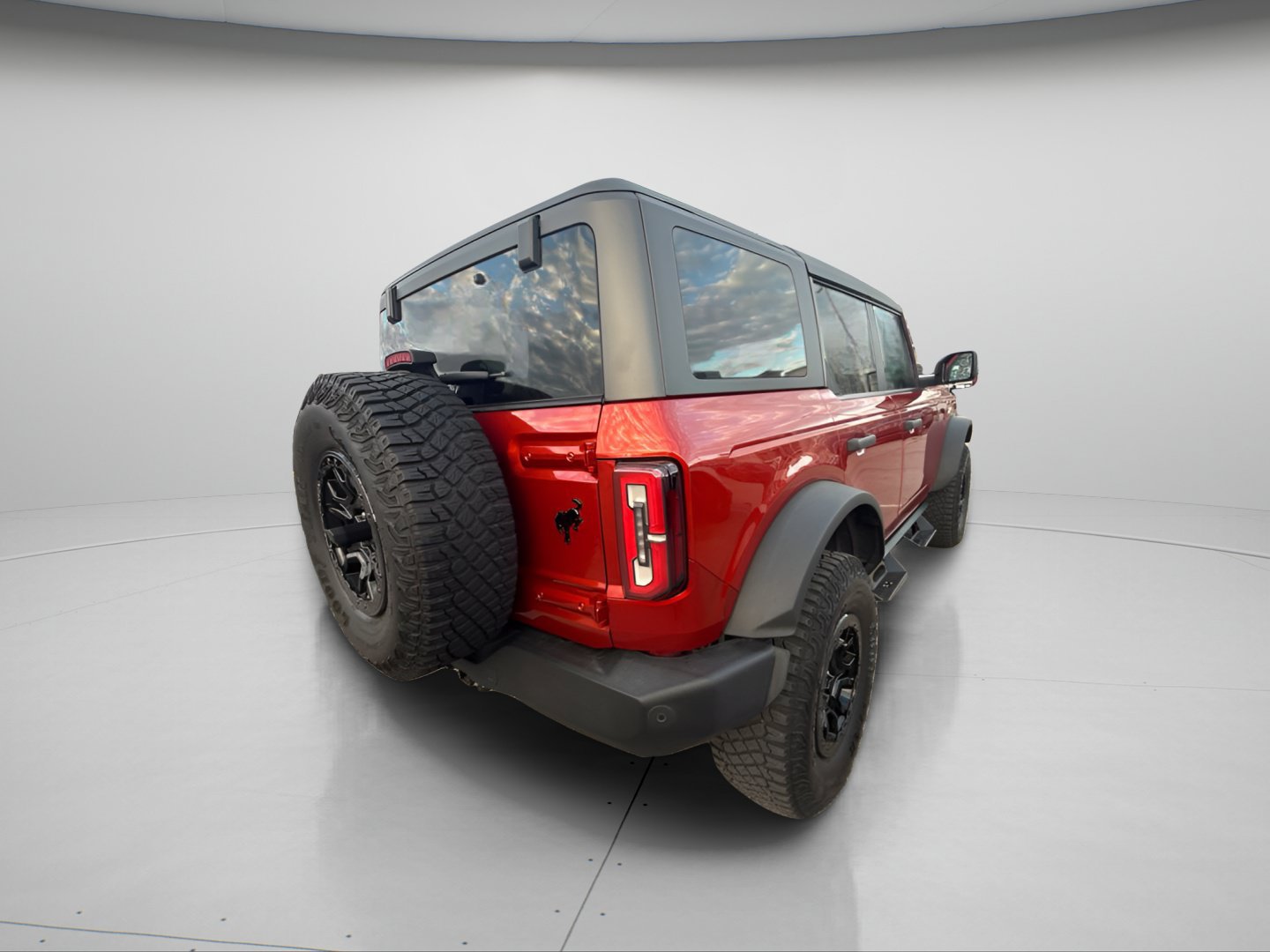Certified 2022 Ford Bronco Wildtrak AWD/4WD image 6