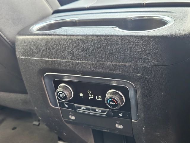 Used 2023 Chevrolet Suburban Premier RWD image 22