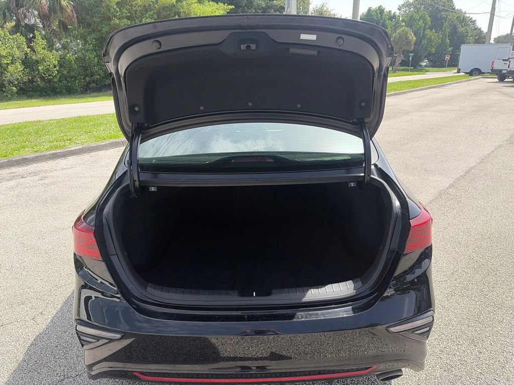 Used 2021 Kia Forte GT-Line FWD image 7