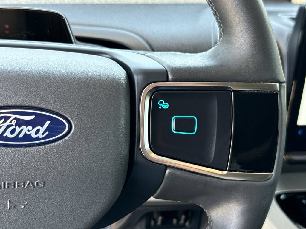 Certified 2025 Ford Expedition Active RWD image 17