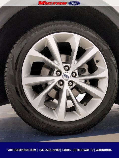 Certified 2022 Ford Explorer Platinum w/ Equipment Group 601A image 8