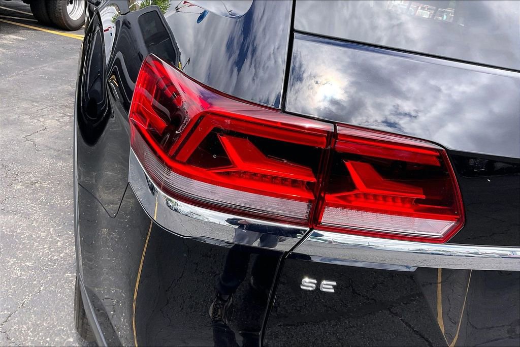 Used 2023 Volkswagen Atlas SE AWD/4WD image 30