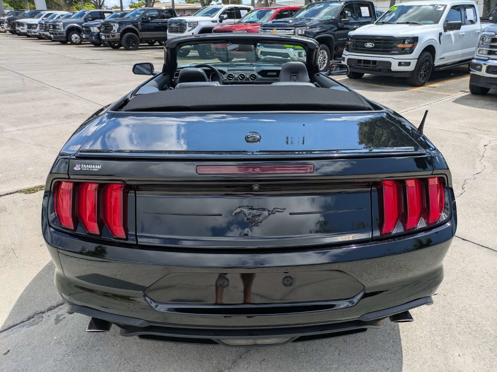 Certified 2022 Ford Mustang Premium RWD image 5
