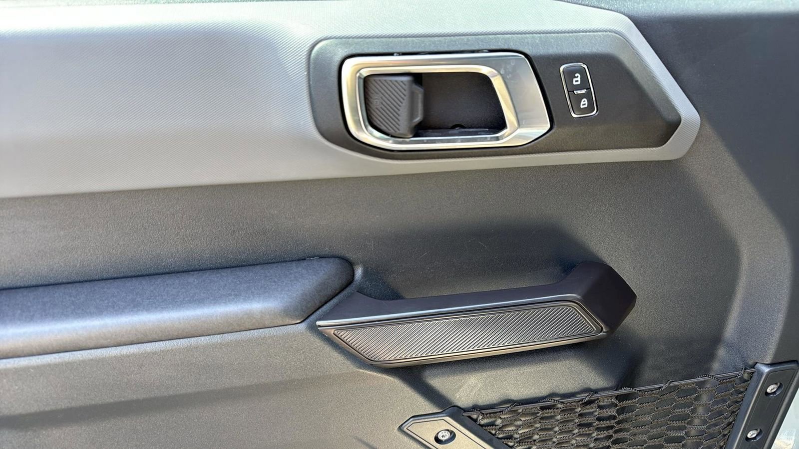 Certified 2024 Ford Bronco Black Diamond image 12