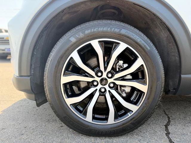 Certified 2022 Ford Explorer ST-Line AWD/4WD image 3