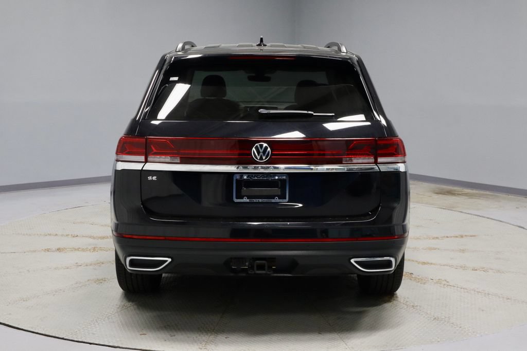 Used 2025 Volkswagen Atlas SE FWD image 11