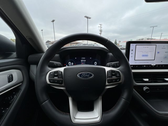 Certified 2026 Ford Explorer Active AWD/4WD image 15
