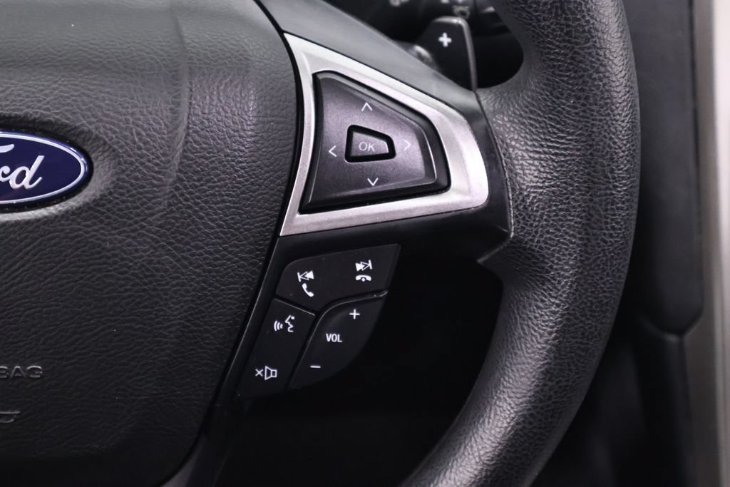Certified 2018 Ford Fusion SE FWD image 25