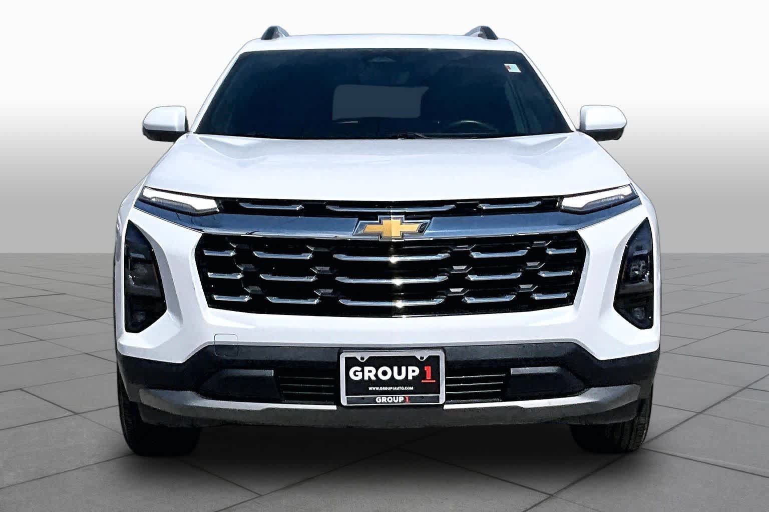 Used 2025 Chevrolet Equinox LT w/ Convenience Package II AWD/4WD image 4