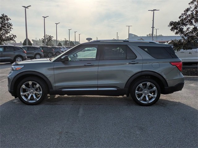 Certified 2020 Ford Explorer Platinum w/ Premium Technology Package image 2