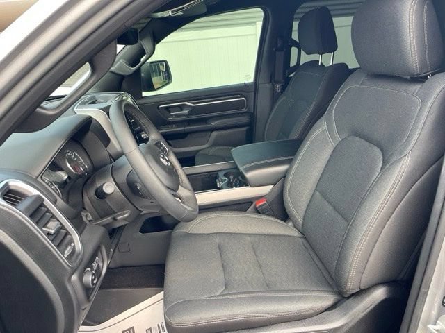 Used 2025 RAM 1500 Big Horn AWD/4WD image 16