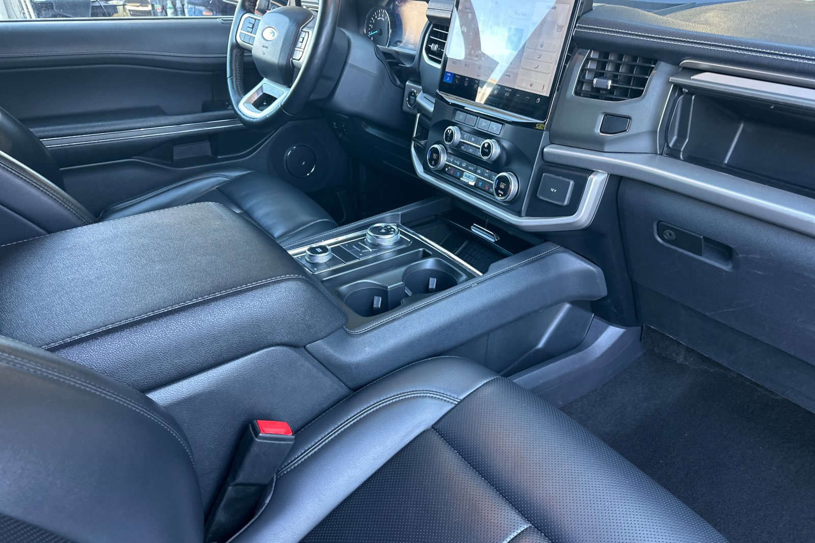 Certified 2024 Ford Expedition Max XLT AWD/4WD image 16