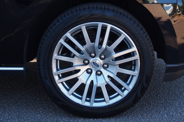 Certified 2024 Ford Expedition Limited AWD/4WD image 9