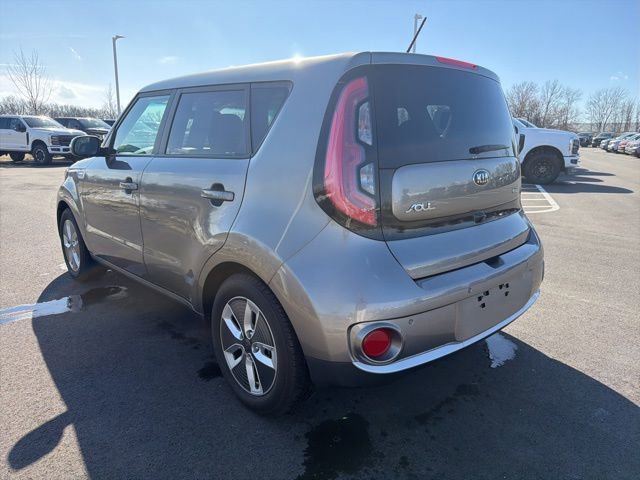 Used 2018 Kia Soul EV + w/ Sun & Fun Package image 3