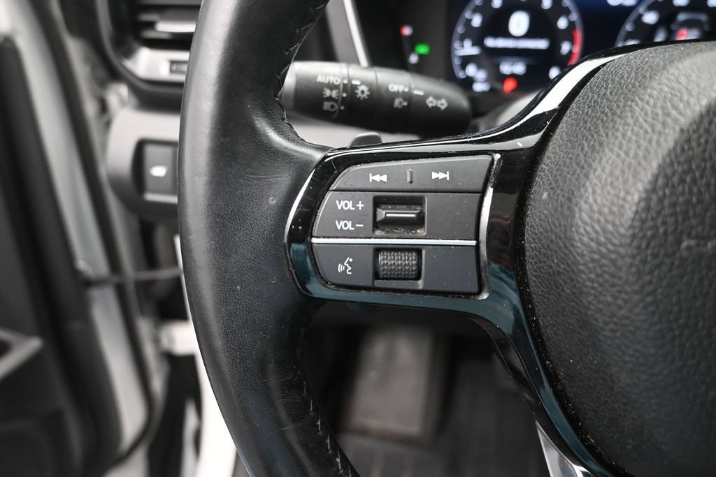 Used 2023 Honda Pilot Elite image 7