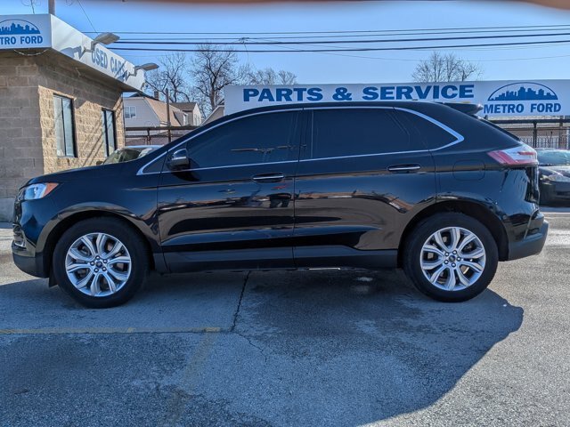 Certified 2022 Ford Edge Titanium AWD/4WD image 7