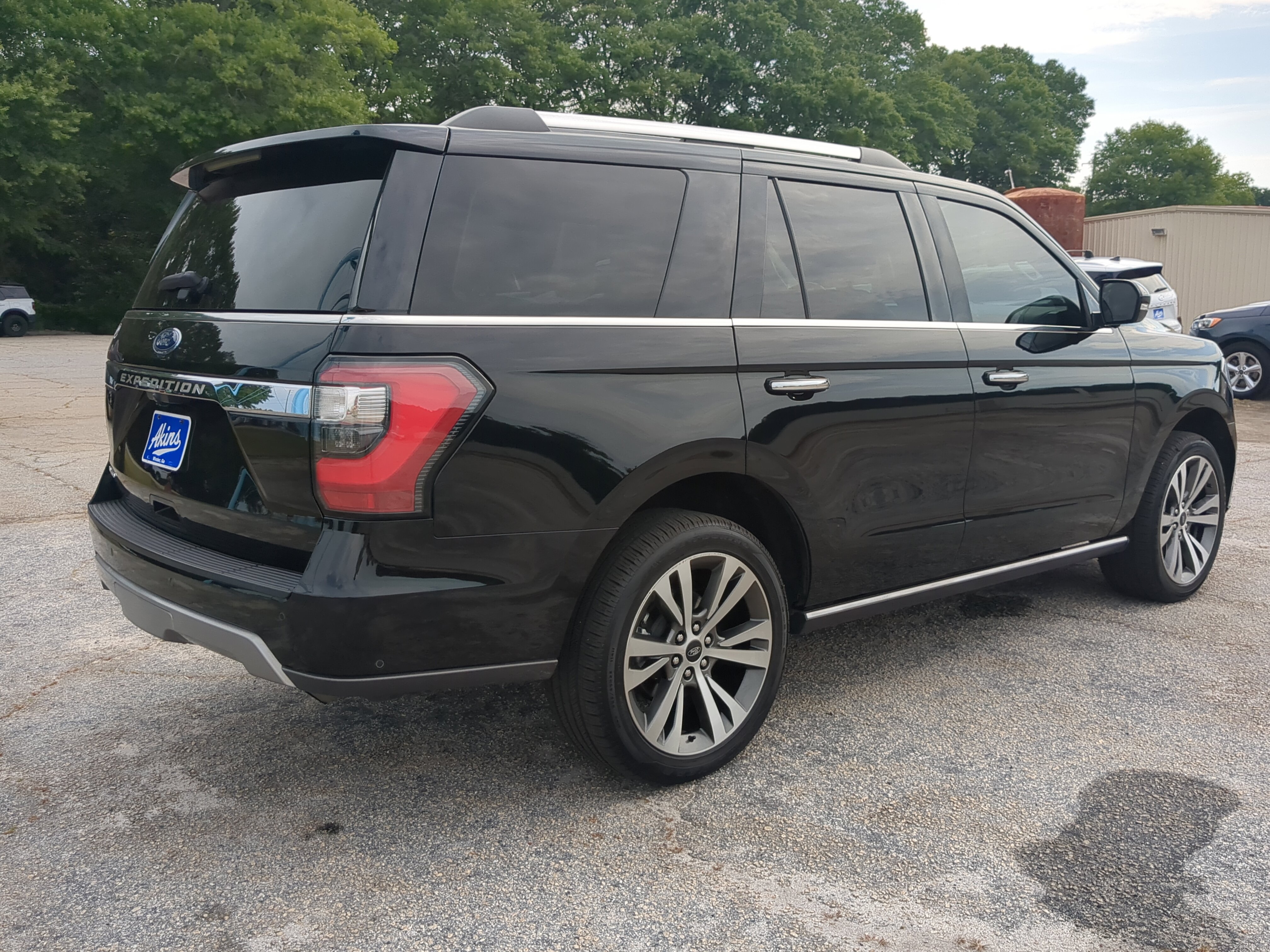 Certified 2021 Ford Expedition Limited RWD image 3