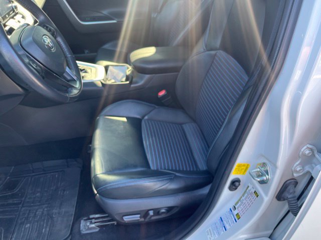 Used 2021 Toyota RAV4 XSE AWD/4WD image 32