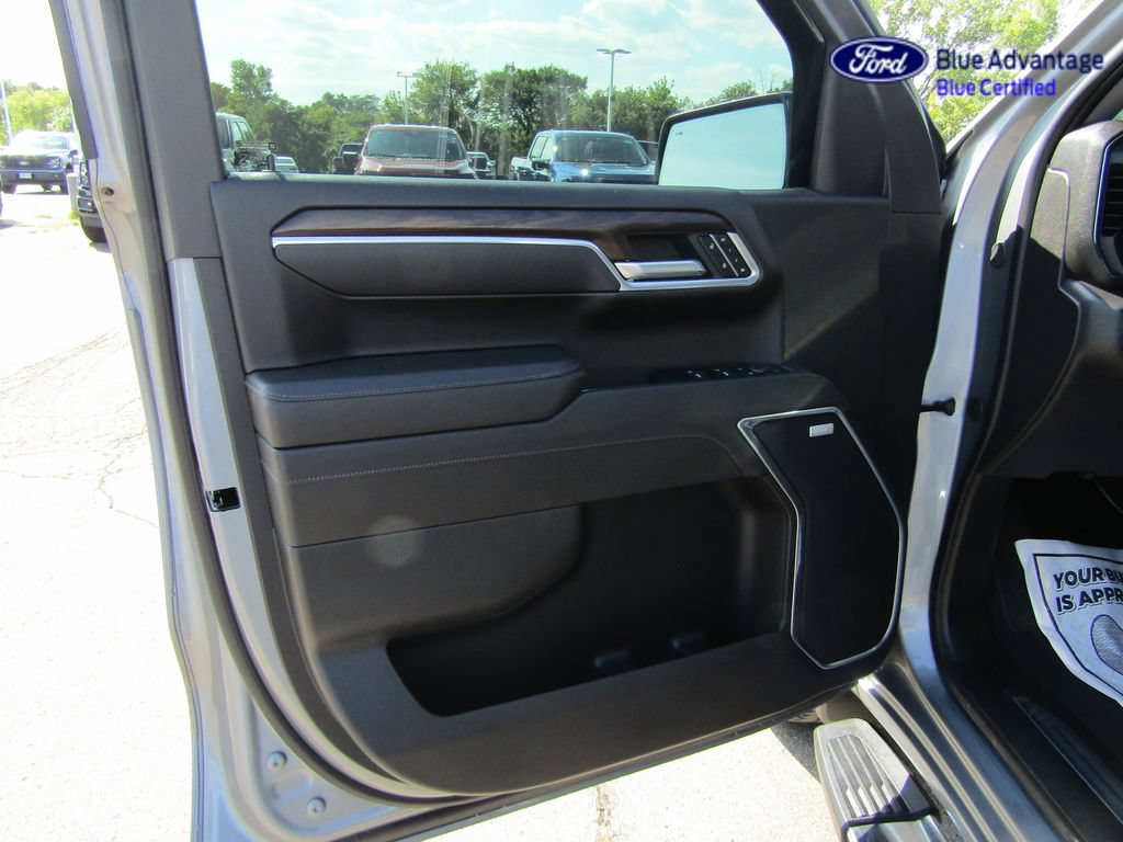 Used 2026 GMC Sierra 1500 SLT w/ SLT Premium Plus Package AWD/4WD image 40