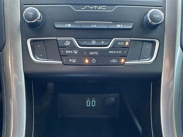 Certified 2020 Ford Fusion SE image 18