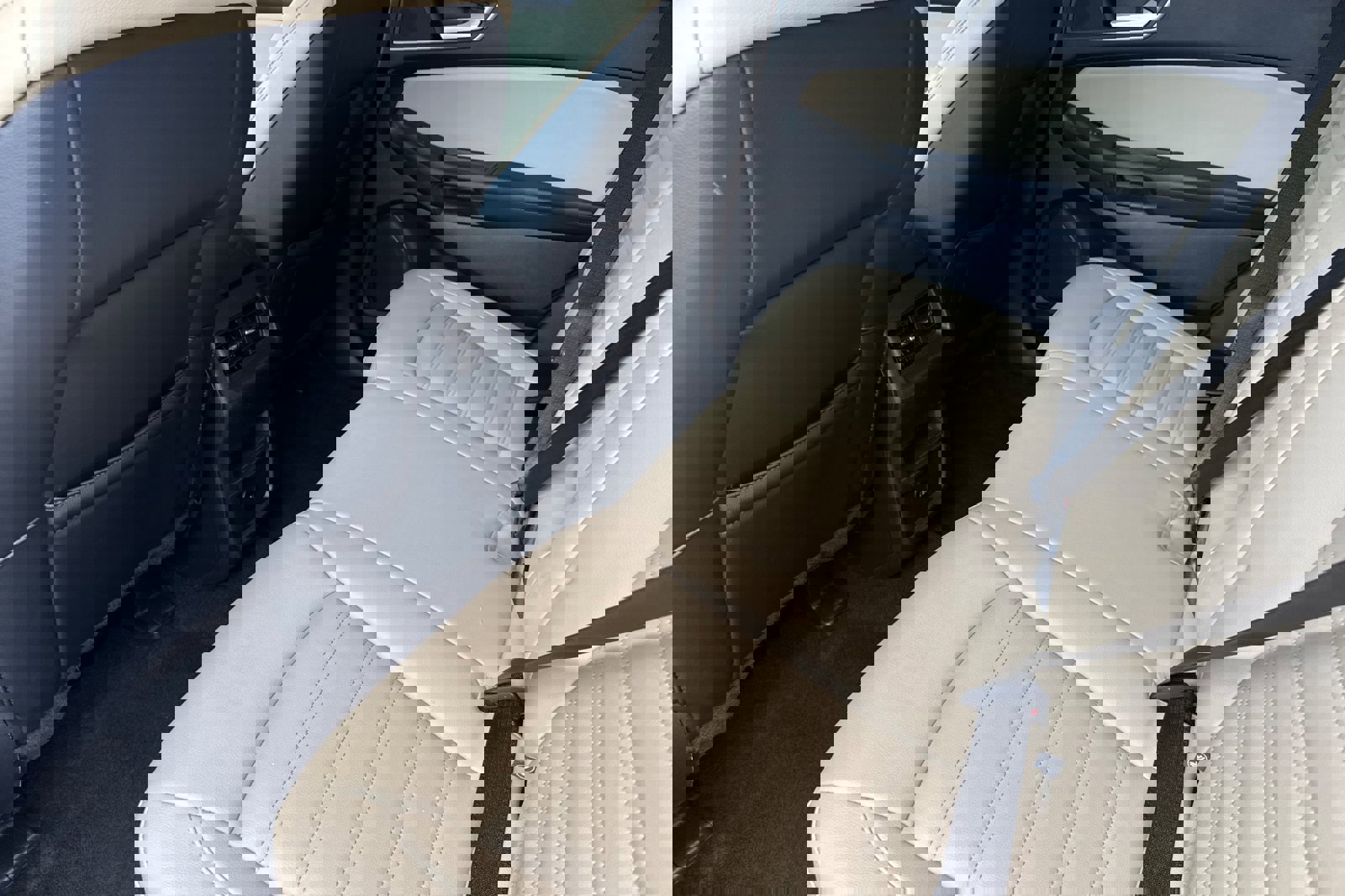 Certified 2024 Ford Edge SEL image 13