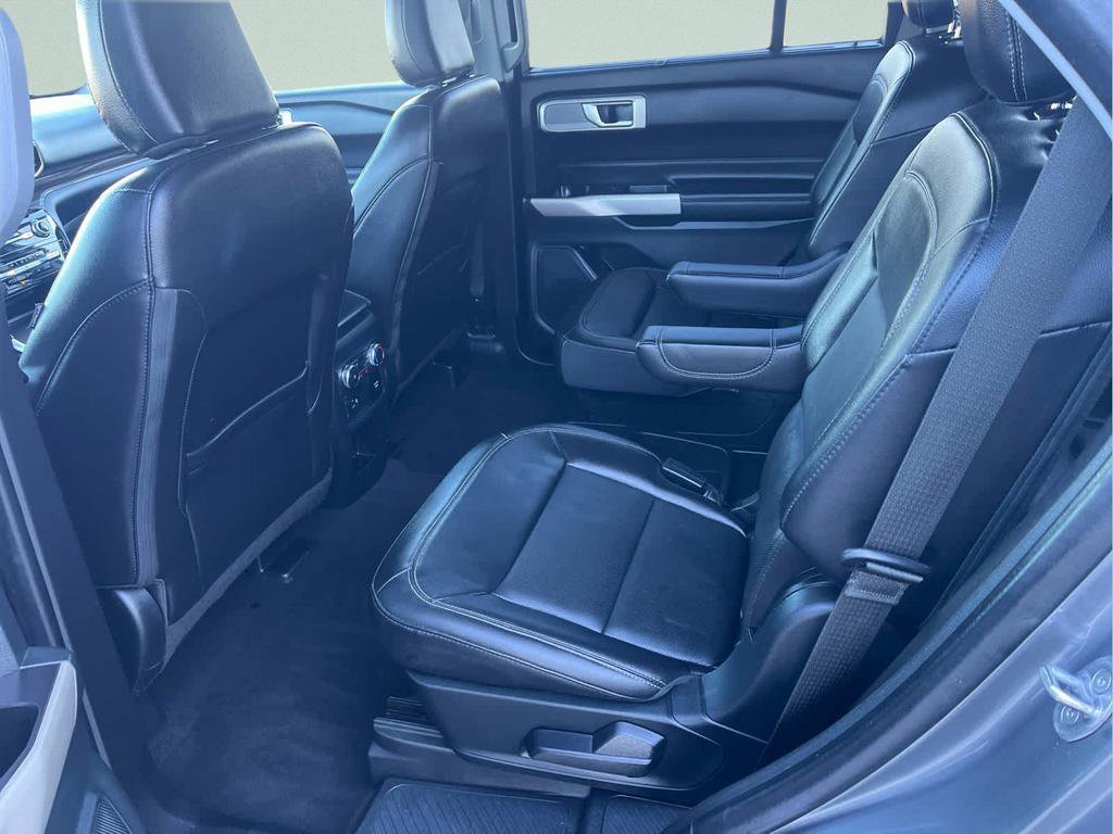 Certified 2021 Ford Explorer Limited w/ Equipment Group 301A image 29